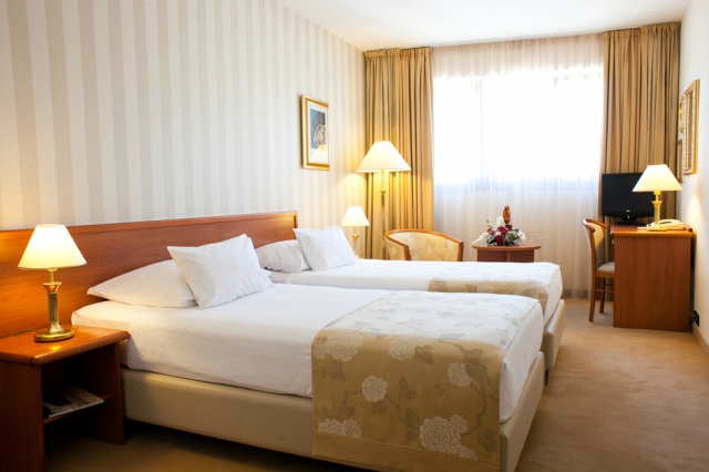 cac loai giuong trong khach san