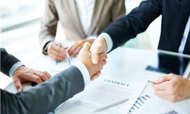 ký kết hợp đồng thời vụ