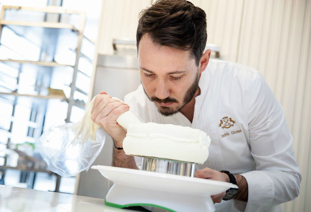 cẩn thận với tác phẩm của mình