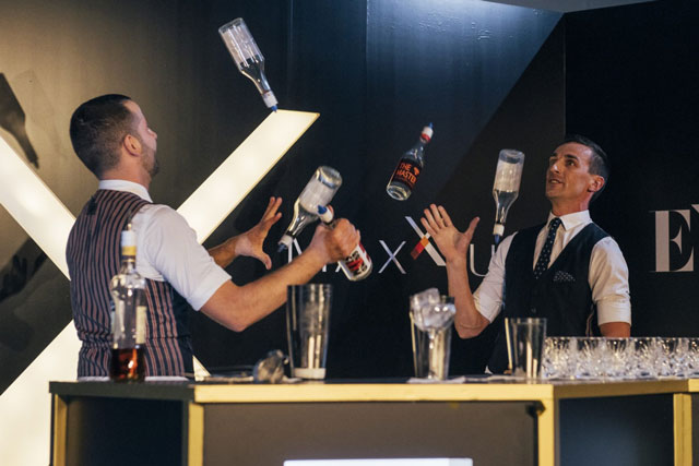 thuần thục kỹ năng Flair Bartending