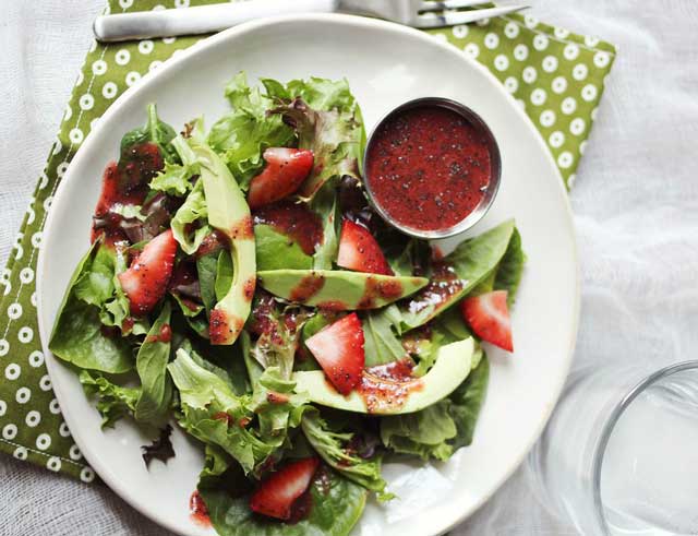 balsamic dung lam nuoc sot voi salad