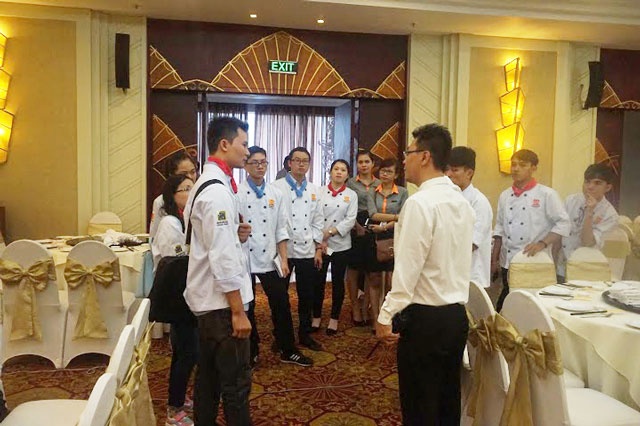 anh căn – giám sát nhà hàng metropole