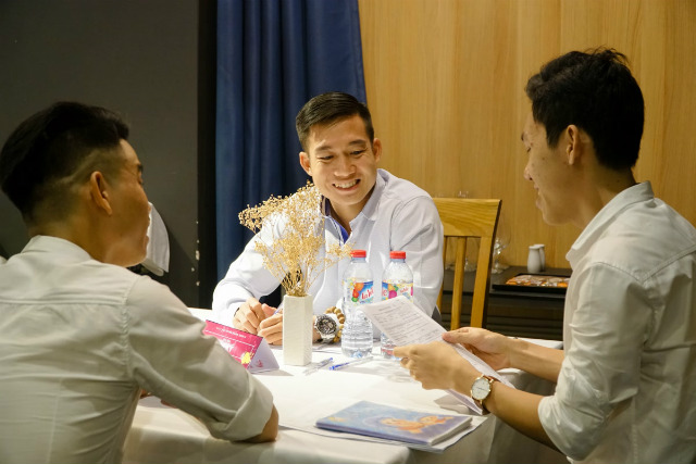 ban da tu tin de toa sang