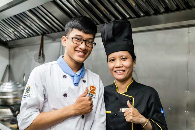 bep truong susan nha hang lion city