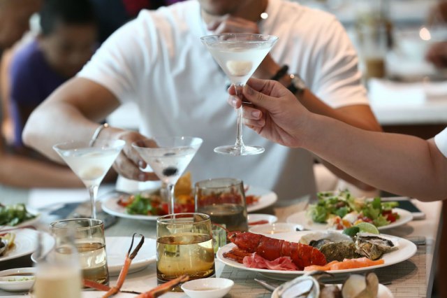 bua tiec tai le meridien saigon