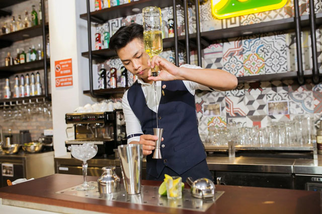 chia se cau chuyen nghe bartender