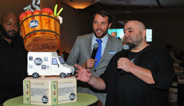 chiec banh doc dao cua duff goldman