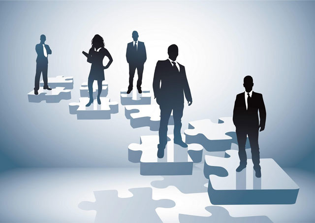 chien luoc nhan su phu hop thuc te