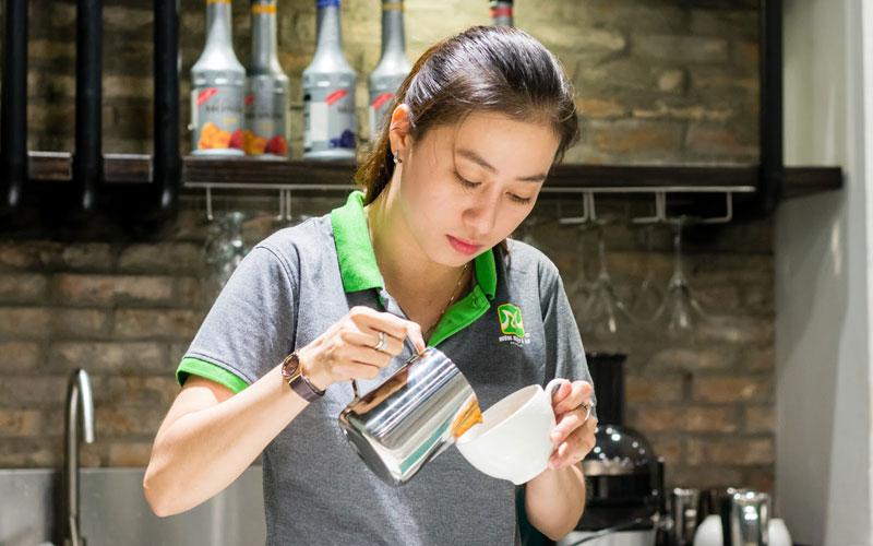 chinh phuc nha tuyen dung nha hang khach san