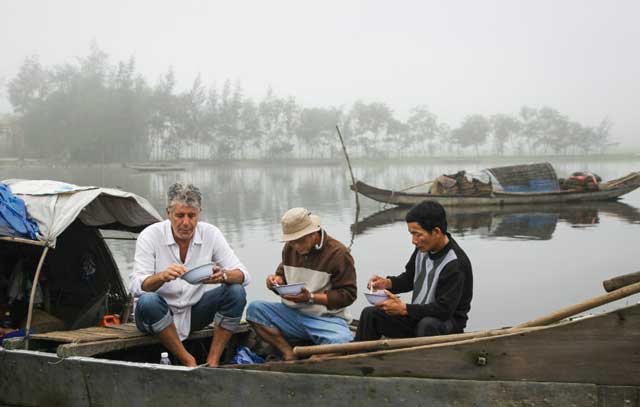 Anthony Bourdain giản dị đến Huế