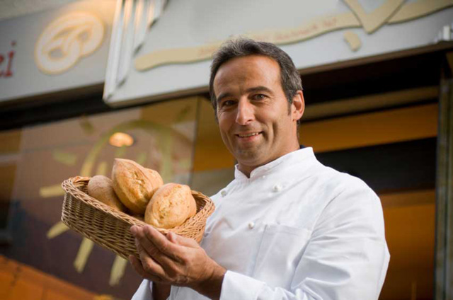 thăng tiến với nghề bánh