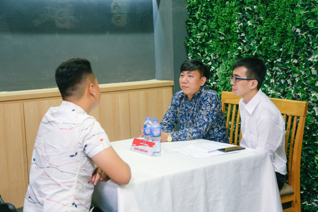 dai dien hoshi sushi bar phong van ung vien