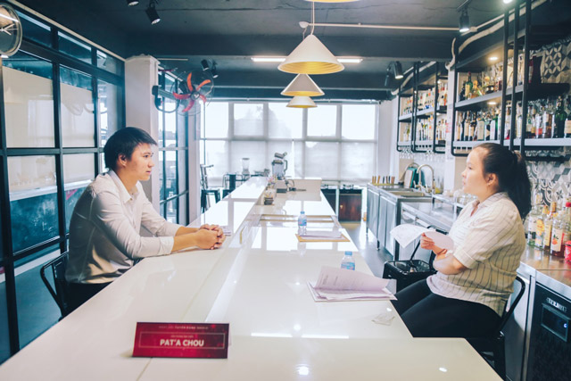 Đại diện Pat’a Chou phỏng vấn ứng viên