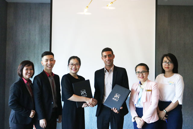 Đại diện AAujob “bắt tay” cùng Premier Residences Phú Quốc Emerald Bay