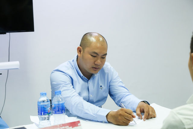 dai dien sinh to dua sap travico