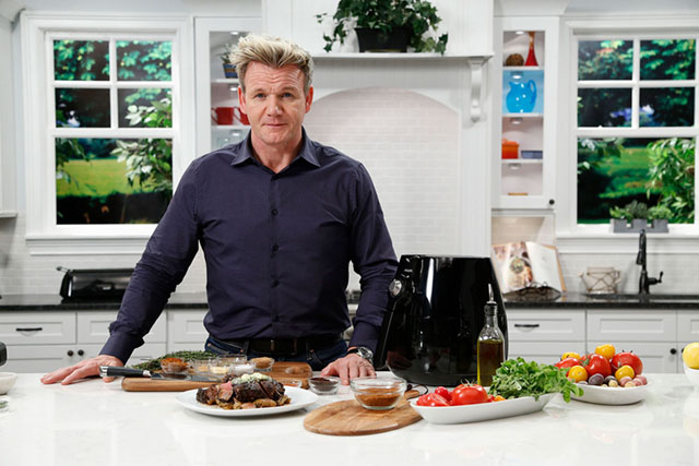 dau bep Gordon Ramsay mot trong nhung cai ten anh huong nhat lang am thuc the gioi