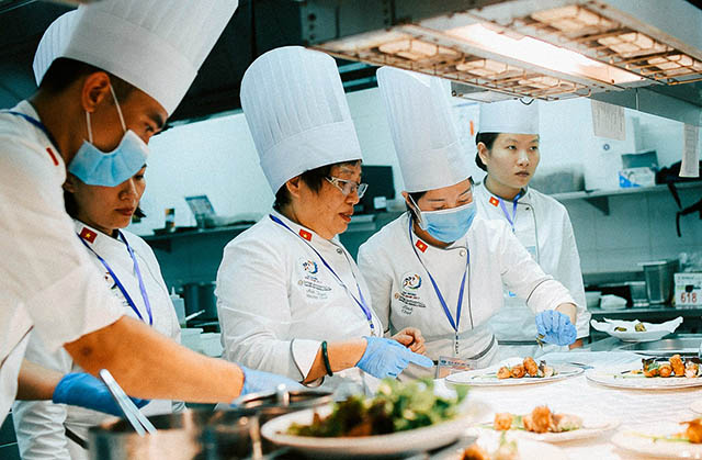 dau bep chuyen nghiep