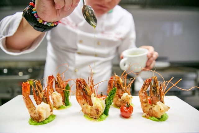 dau bep tao fine dinning hoan hao