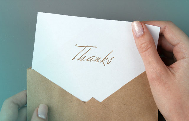 soạn thảo thư cảm ơn khách hàng cần trang trọng