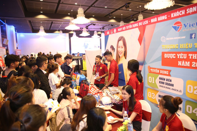 don vi tuyen dung vietravel