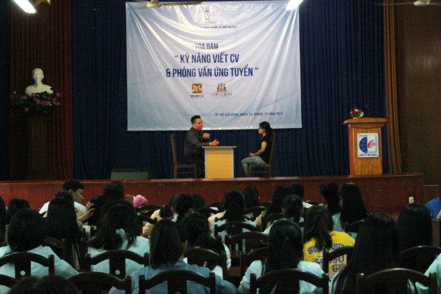 ghi voi nha tuyen dung