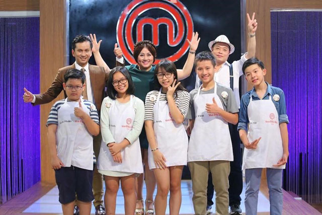 giam khao alain nguyen trong vua dau bep nhi