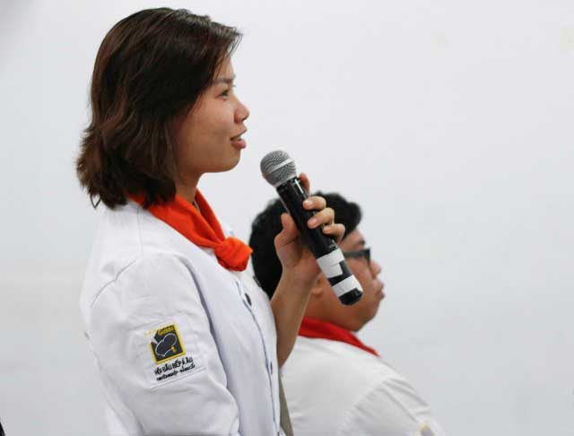 hoc vien tham gia thao luan hoi thao