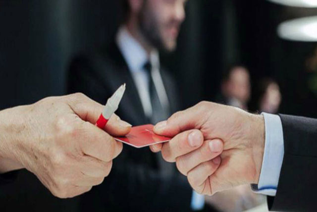 Khách hủy phòng qua thẻ tín dụng