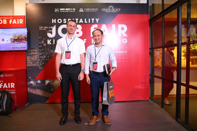 cụp hình lưu niệm