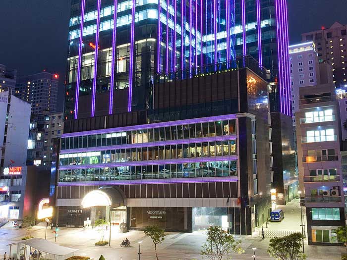 khach san the reverie saigon