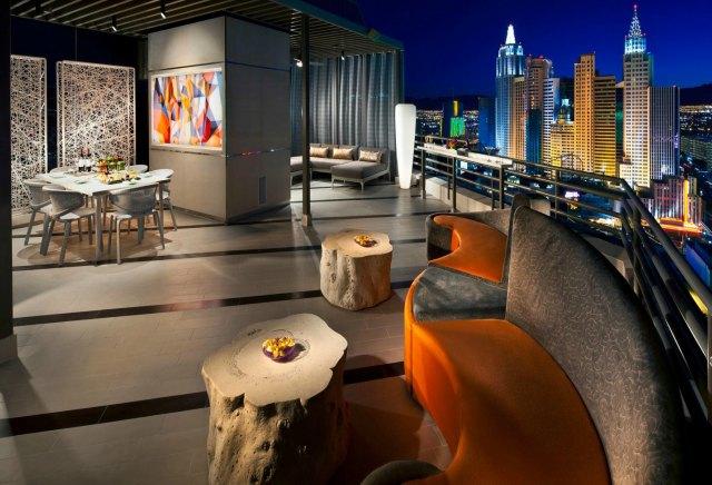 khong gian sang trong xa hoa ben trong khach san MGM Grand