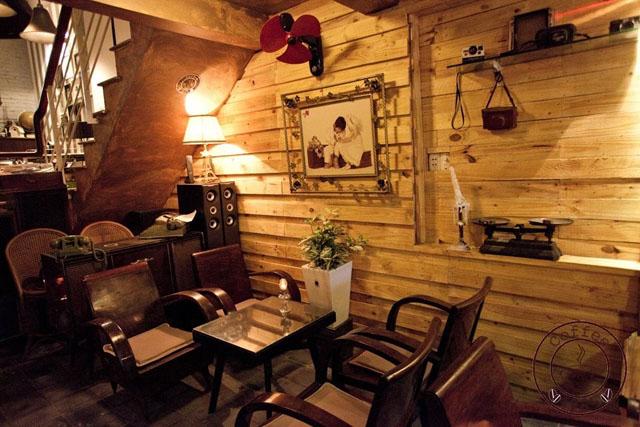 lac giua sai gon xua o cafe 1985