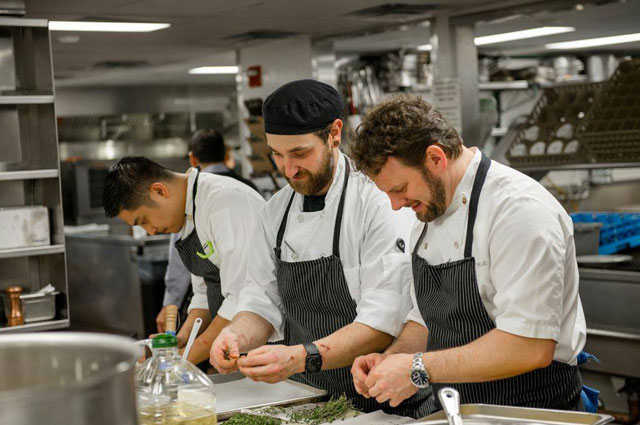 lam viec voi nhung nguoi tot nhat