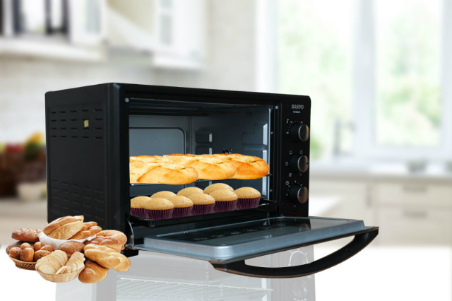 lo nuong dung cu quan trong khi lam banh