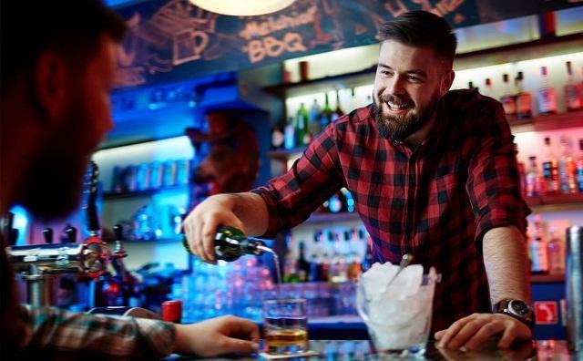 mo ta cong viec truong ca bar nha hang khach san