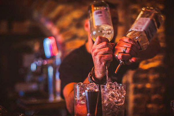 Mức lương của Bartender