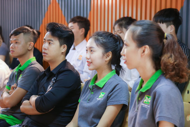 đào tạo nhân viên phục vụ