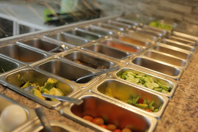 nha hang Salad theo mo hinh cua Singapore