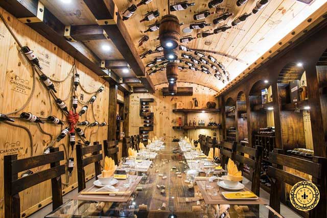 nha hang cheer house