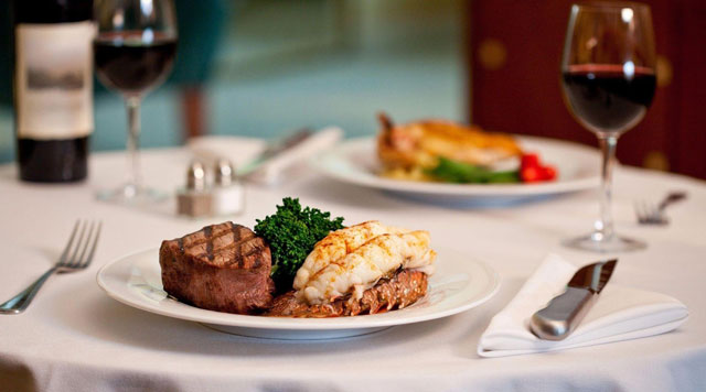 nhà hàng tại Champa Island Nha Trang