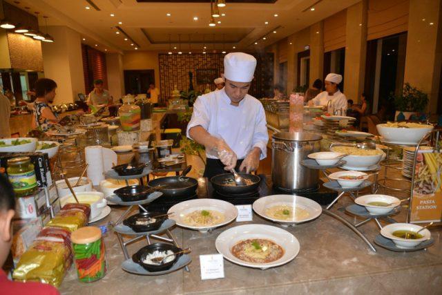 nhan vien cua vinpearl da nang resort villas