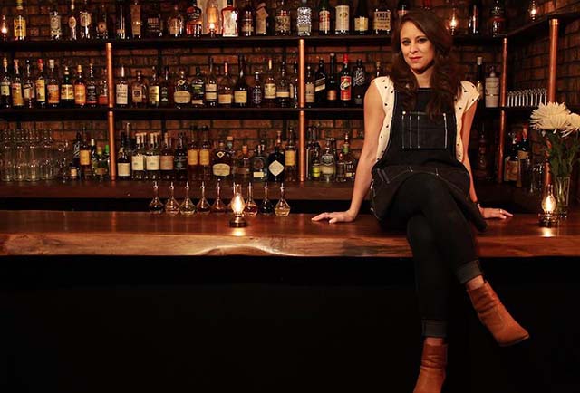 pamela wiznitzer nu bartender xinh dep