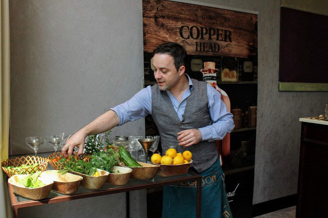 quan bar cua marian beke