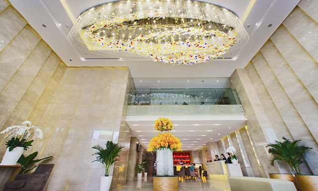 rosaka thu hut tu cai nhin dau tien