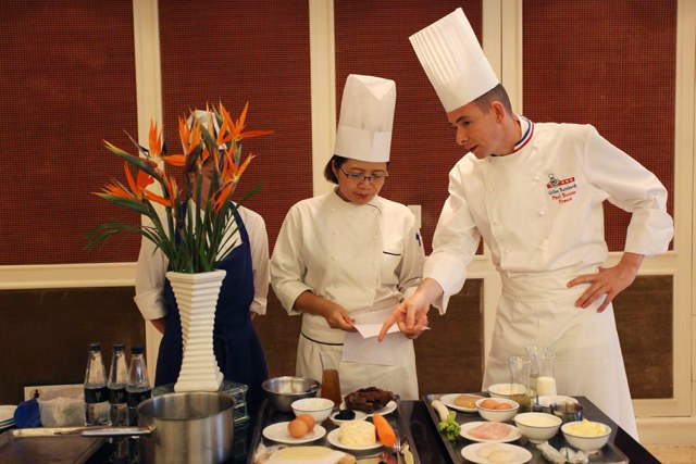 su nghiep dau bep cua chi nguyen thanh van