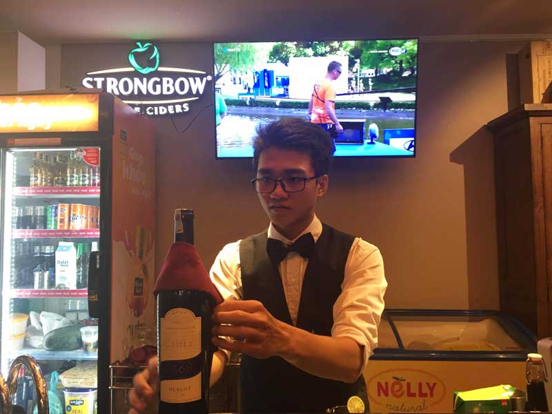 thanh tu va cong viec hien tai