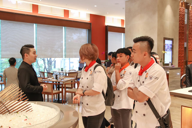 môi trường khách sạn đẳng cấp 5 sao