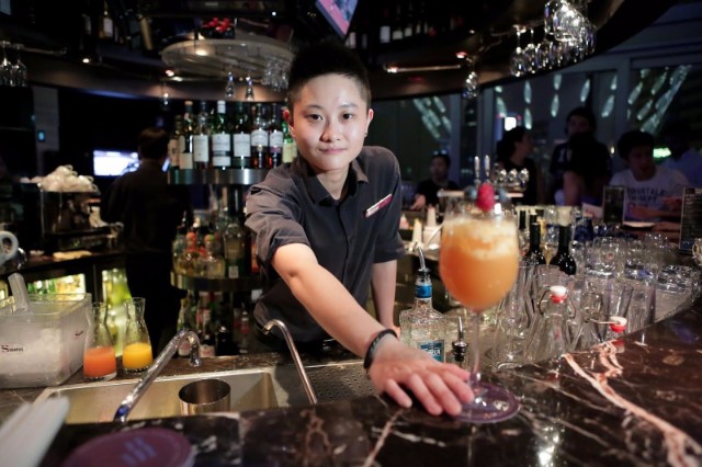 vi tri bartender tai club