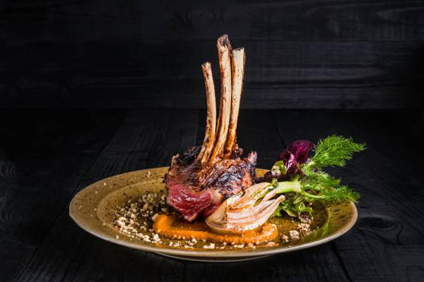 yếu tố quan trọng khi trình bày món ăn